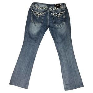Miss Me Low Cut Bootcut Jeans with Embroidery Size 31